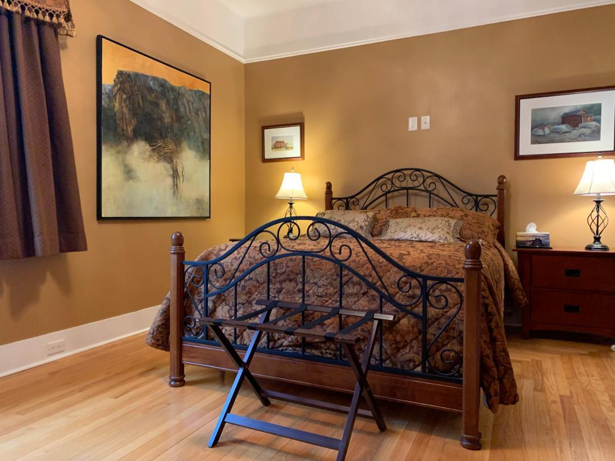 Monroe House Executive Guest Suites San Juan de Terranova Exterior foto