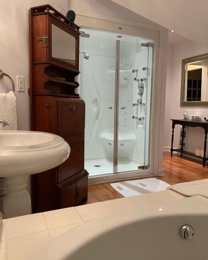 Monroe House Executive Guest Suites San Juan de Terranova Exterior foto