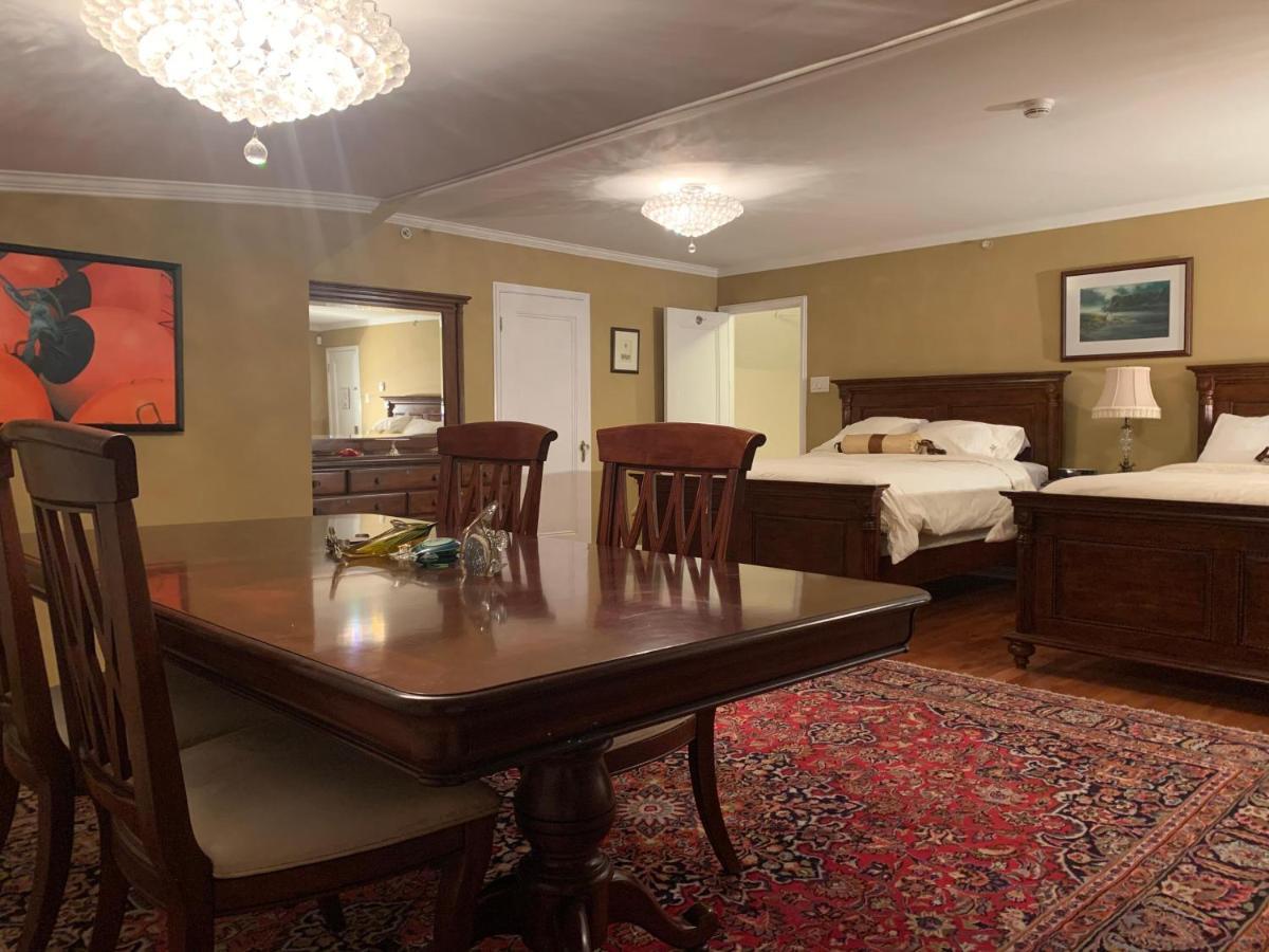 Monroe House Executive Guest Suites San Juan de Terranova Exterior foto