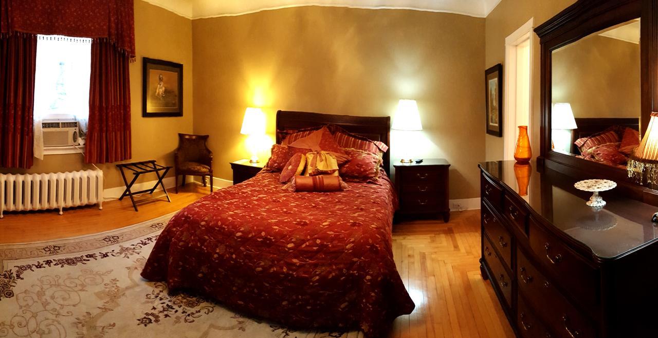 Monroe House Executive Guest Suites San Juan de Terranova Exterior foto